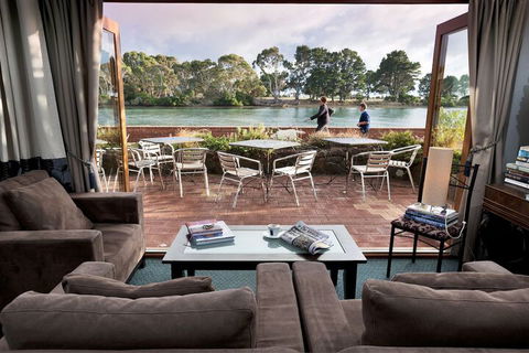 The Waterfront Wynyard - Accommodation Newcastle 3