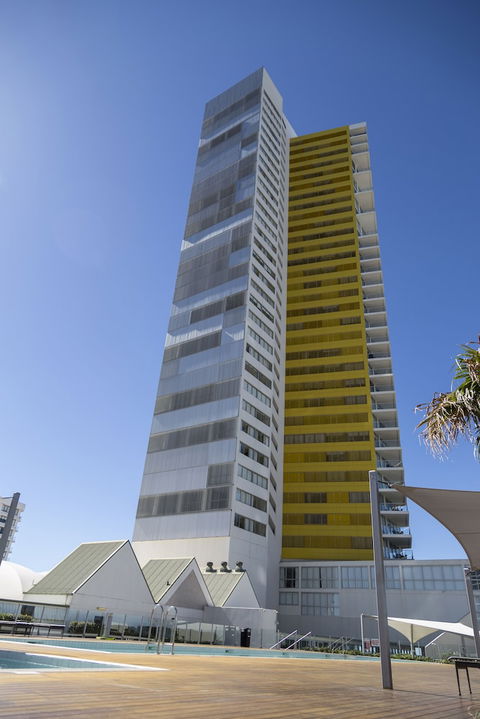 ULTIQA Air On Broadbeach - Byron Bay Accommodation 2