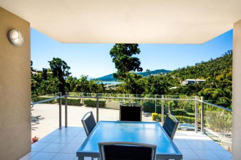 Summit Apartments Airlie Beach - Accommodation Brisbane 2