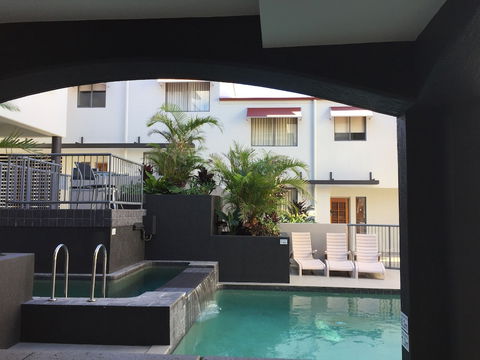 Coolum Beach Resort - Victoria Tourism 3