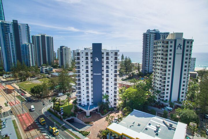 Alexander Holiday Apartments - thumb 4