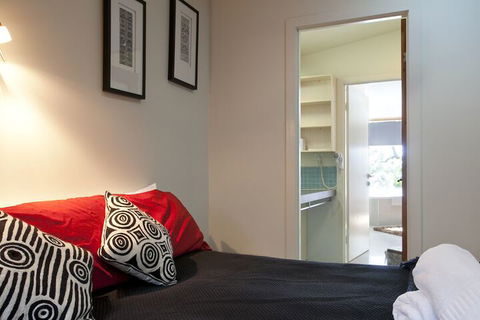 Eumarella Shores Noosa Lake Retreat - WA Accommodation 7