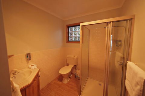 Driftwood Cottages - Accommodation Newcastle 6