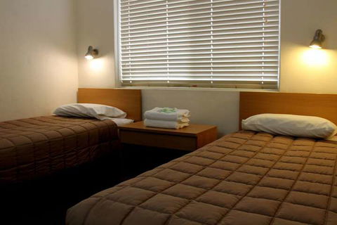 Armidale Motel - Whitsundays Tourism 3