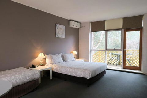 Lyndoch Hill - WA Accommodation 5