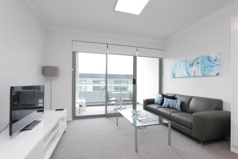 Verandah Apartments - YWait Travel 2