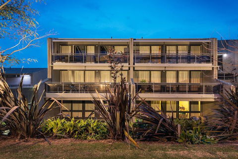 Horizon Apartments Narooma - Phillip Island Accommodation 2