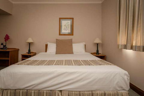 La Maison Boutique - Whitsundays Tourism 6