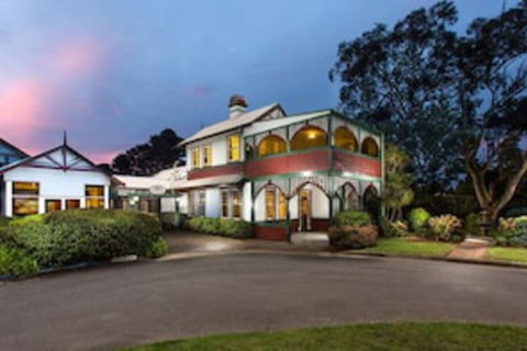 La Maison Boutique - Whitsundays Tourism 0