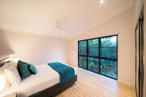 Seclude Rainforest Retreat - Holiday Jervis Bay 6