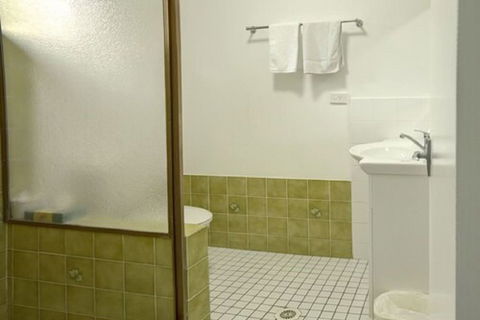 Calico Court Motel - Holiday Perth 1
