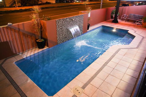 Rocky Resort Motor Inn - Tweed Heads Accommodation 5