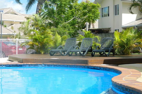 Isle Of Palms Resort - Mackay Tourism 1