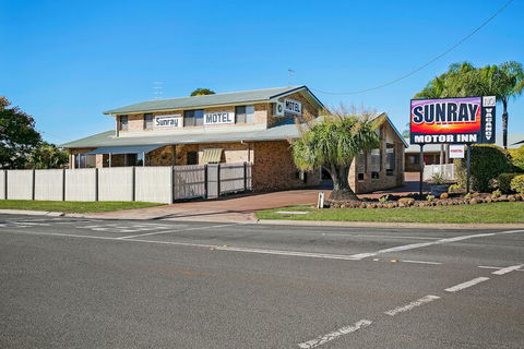 Sunray Motor Inn - Accommodation Newcastle 3
