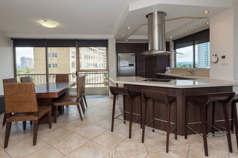 Norfolk Luxury Beachfront Apartments - Tweed Heads Accommodation 7