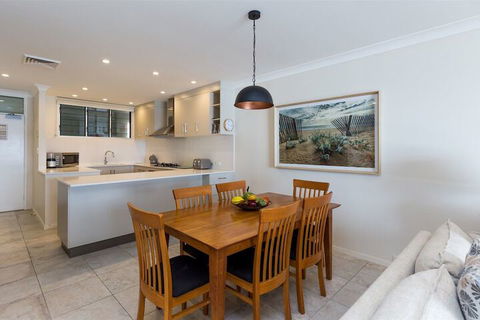 Beach Lodges - Holiday Jervis Bay 3