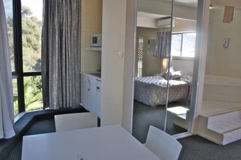 Cronulla Motor Inn - Kingaroy Accommodation 5