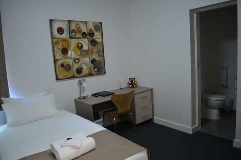 Hotel Gracelands - Accommodation Sydney 5