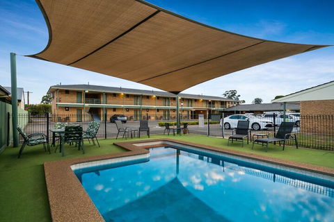 Garden City Motor Inn - Lightning Ridge Tourism 4