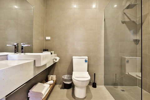 Comfort Inn & Apartments Dandenong - Victoria Tourism 3