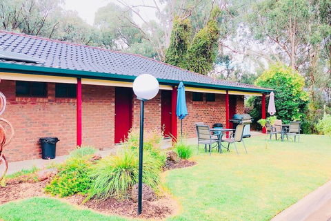 Meninya Palms Moama - Lightning Ridge Tourism 2