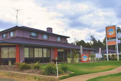 Meninya Palms Moama - Lightning Ridge Tourism 0