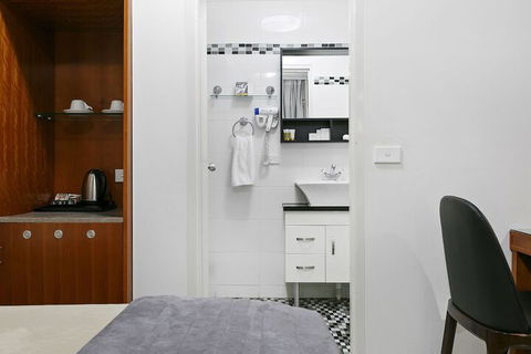 Comfort Inn & Suites Burwood - Holiday Melbourne 7