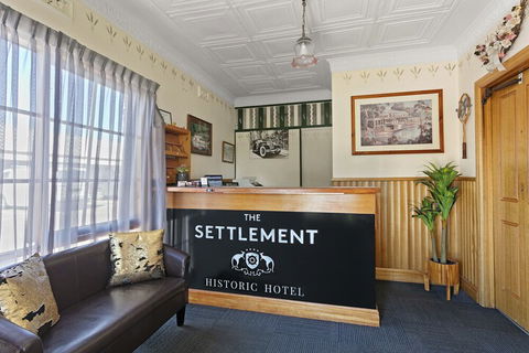 The Settlement Historic Hotel - Accommodation Mount Tamborine 5