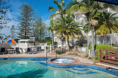 Golden Shores Holiday Club - Mackay Tourism 3