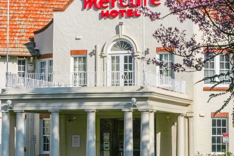 Mercure Canberra - Holiday Melbourne 4