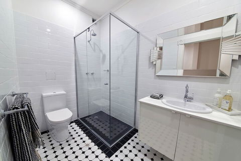 Mansions On Pulteney - Sunshine Coast Guide 6
