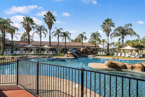 Quality Resort Siesta - Victoria Tourism 0