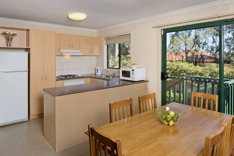 Mount Waverley Townhouses - Hobart Tourism 3