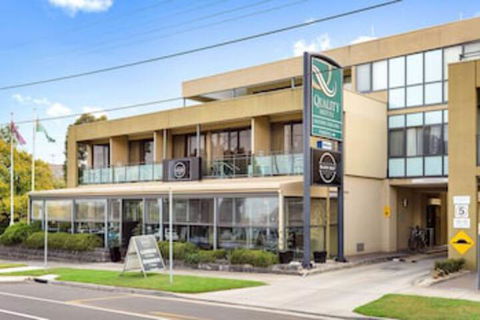 Quality Hotel Bayside Geelong - Wagga Wagga Accommodation 0