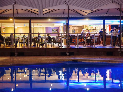 Mercure Townsville - Holiday Melbourne 0