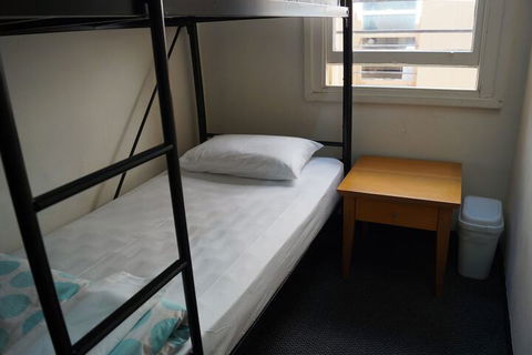 Maze Backpackers - Accommodation Yamba 7