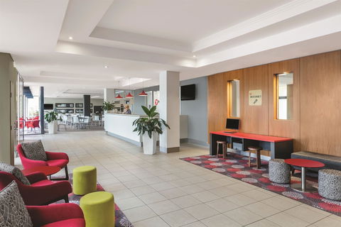 Travelodge Hotel Garden City Brisbane - Accommodation Australia 2