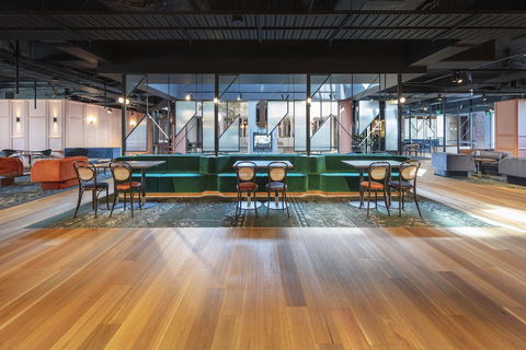 Amora Hotel Riverwalk Melbourne - YWait Travel 4