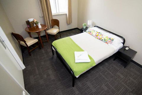 Base Brisbane Embassy - Casino Accommodation 7