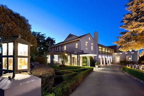 Peppers Mineral Springs Hotel - Holiday Melbourne 2