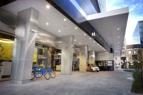Art Series - The Olsen - Hotel VIC 7