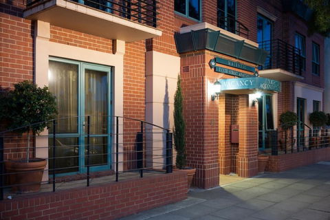 Majestic Tynte Street Apartments - Holiday Sydney 2