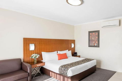 Central Motel & Apartments Signature Collection - Whitsundays Tourism 7