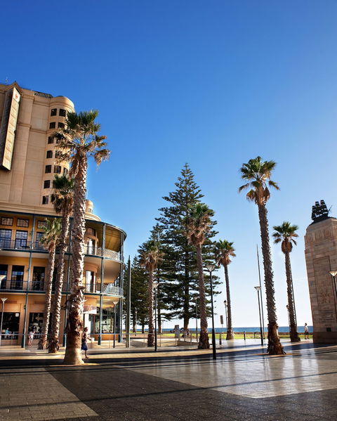 Stamford Grand Adelaide - Victoria Tourism 1
