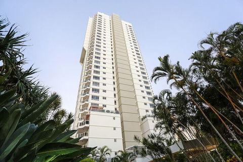Oscar On Main Resort - Tweed Heads Accommodation 1