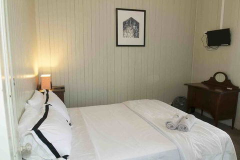 Ulmarra Hotel - Accommodation Australia 4