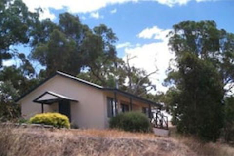Riesling Country Cottages - WA Accommodation 0