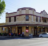 Sir Joseph Banks Hotel - Accommodation Sunshine Coast