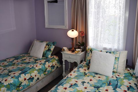 Cutmore Cottages Bagala Bungalow - Accommodation Newcastle 3