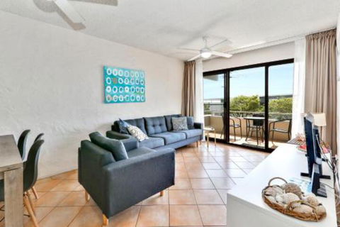 Warroo - Accommodation Sunshine Coast 6